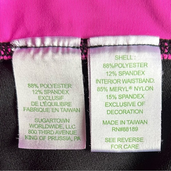 Lilly Pulitzer Luxletic High Rise Weekender Leggings Onyx - Picture 8 of 16